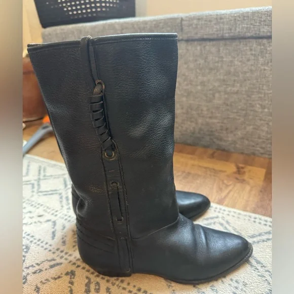 Women’s Vintage Black Leather Boots - Picture 4 of 9